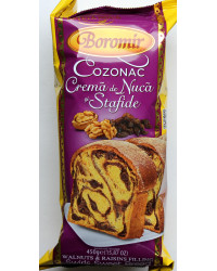 Cake Cozonac with walnuts and raisins
