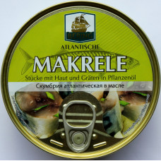 Makrill bitar med skinn och ben i vegetabilisk olja 