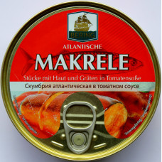 Makrill bitar med skinn och ben i tomatsås